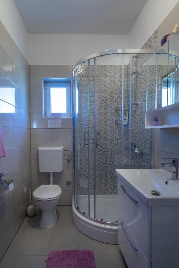 Apartment Neretva Dream Komin  Eksteriør billede