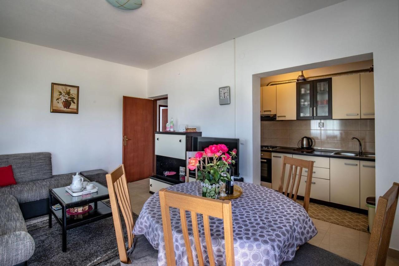 Apartment Neretva Dream Komin  Eksteriør billede